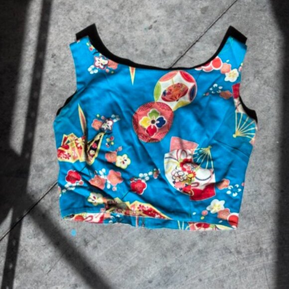 Trashy Diva Geisha Fans Audrey Crop Top - Picture 1 of 7